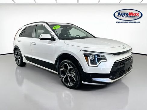 Used 2023 Kia Niro EX Touring FWD image 1