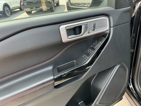 Used 2023 Ford Explorer ST-Line AWD/4WD image 11