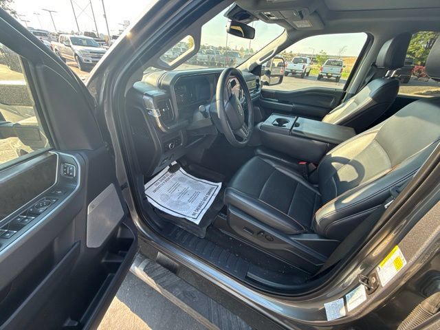 Used 2025 Ford F350 Lariat w/ FX4 Off-Road Package AWD/4WD image 8