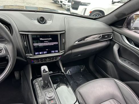 Used 2022 Maserati Levante GT image 20