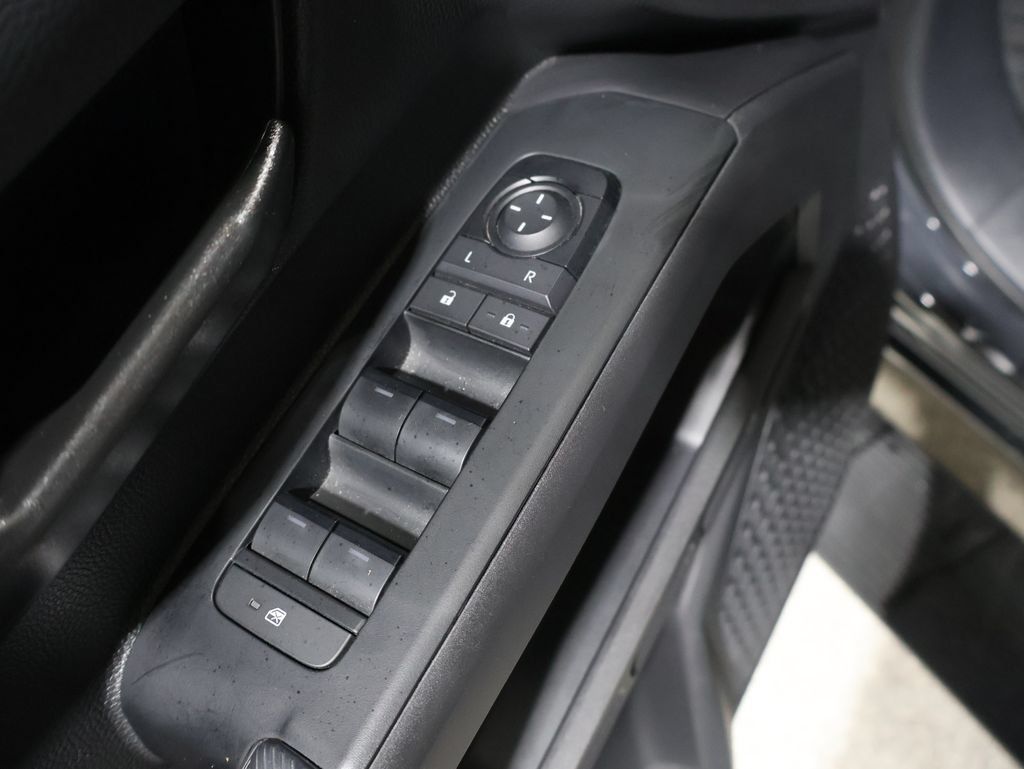 Used 2025 Toyota Tacoma TRD Pro w/ Tow Tech Package AWD/4WD image 16