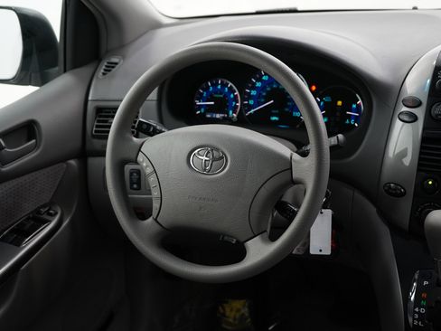 Used 2006 Toyota Sienna LE AWD/4WD image 15
