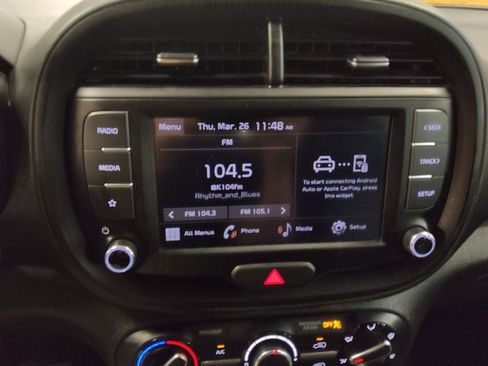 Used 2023 Kia Soul LX w/ Option Group 015 FWD image 25