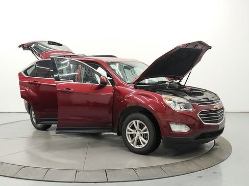Used 2017 Chevrolet Equinox LT FWD image 9