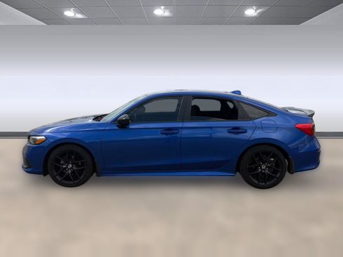 Used 2023 Honda Civic Sport image 2