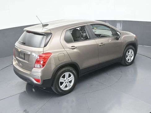 Used 2021 Chevrolet Trax LS w/ Tint and Cruise Package FWD image 49