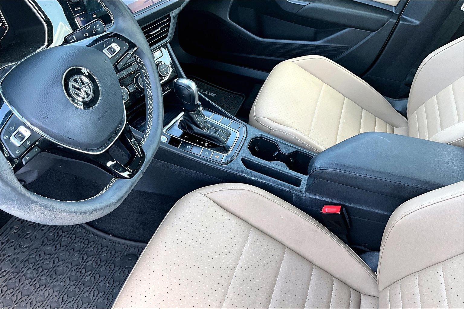 Used 2021 Volkswagen Jetta SEL FWD image 18