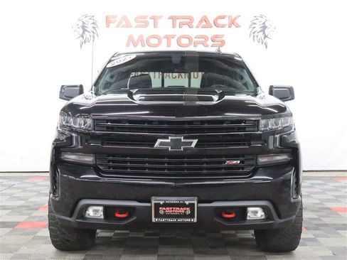 Used 2021 Chevrolet Silverado 1500 LT Trail Boss w/ Convenience Package II AWD/4WD image 3