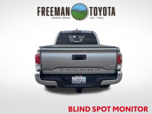 Used 2021 Toyota Tacoma TRD Sport w/ Technology Package image 6