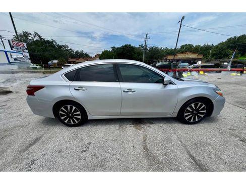Used 2018 Nissan Altima 2.5 SL FWD image 7