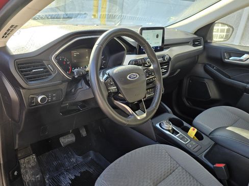 Used 2021 Ford Escape SE w/ Convenience Package image 9
