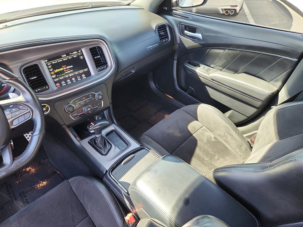 Used 2022 Dodge Charger R/T w/ Plus Group RWD image 22