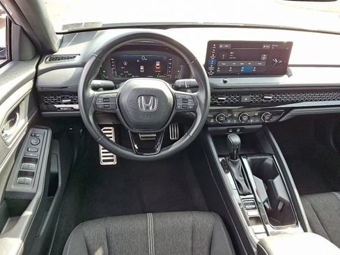 Used 2023 Honda Accord Sport image 11