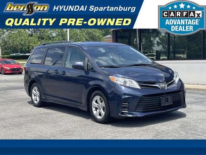 Used 2018 Toyota Sienna LE
