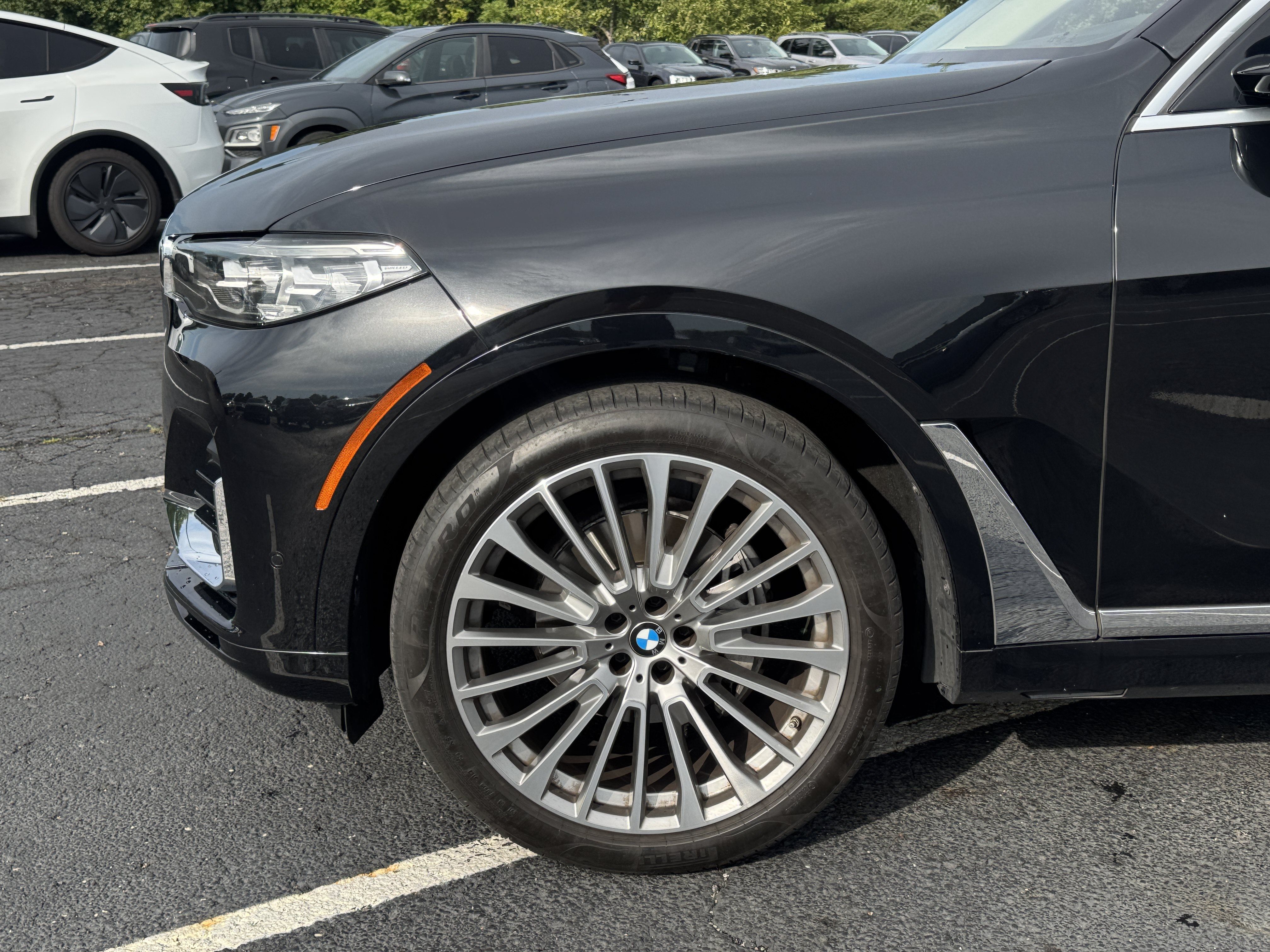 Used 2022 BMW X7 xDrive40i w/ Executive Package AWD/4WD image 37