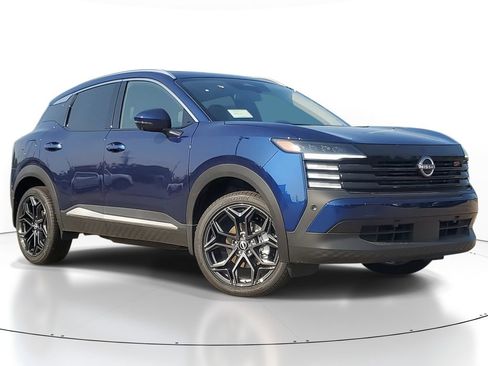 New 2025 Nissan Kicks SR w/ SR Premium Package image 1