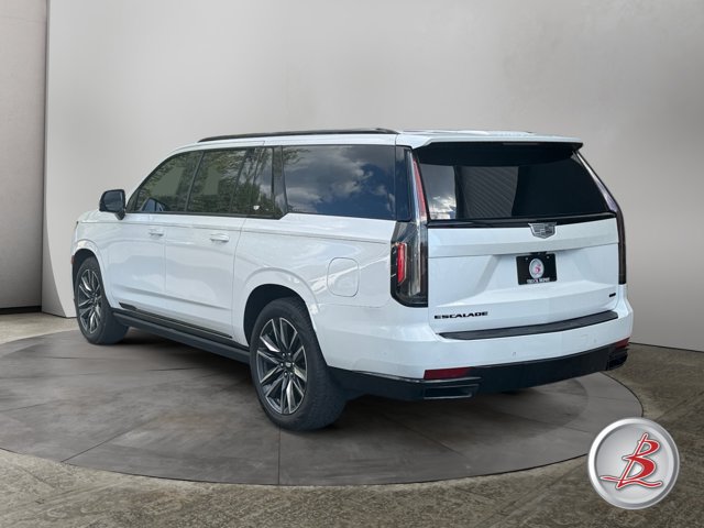 Used 2021 Cadillac Escalade ESV Sport w/ Driver Assist Tech Package AWD/4WD image 5
