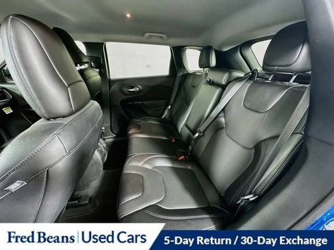 Used 2023 Jeep Cherokee Altitude Lux AWD/4WD image 30