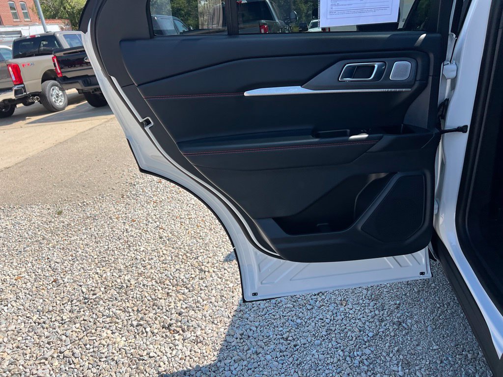 Used 2026 Ford Explorer ST w/ Sun And Sound Package AWD/4WD image 17