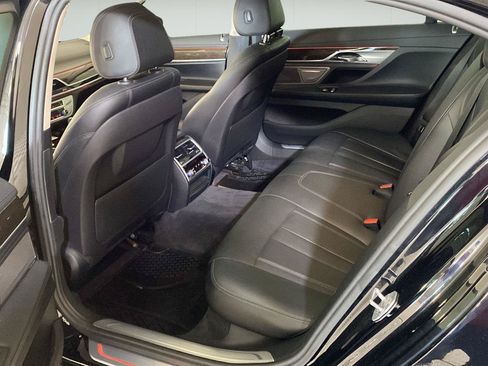 Used 2017 BMW 740i xDrive AWD/4WD image 14
