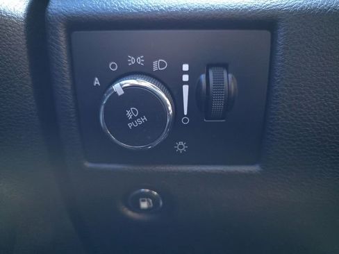 Used 2020 Jeep Grand Cherokee Laredo w/ Laredo X Package image 41