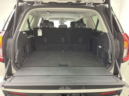 Used 2025 Ford Expedition Max Active AWD/4WD image 29