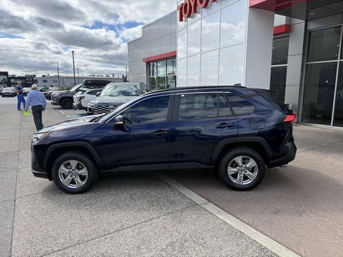 Certified 2023 Toyota RAV4 XLE w/ Convenience Package AWD/4WD image 3