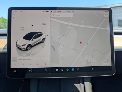 Used 2023 Tesla Model Y Long Range AWD/4WD image 25