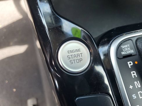 Used 2024 Kia Soul S FWD image 11