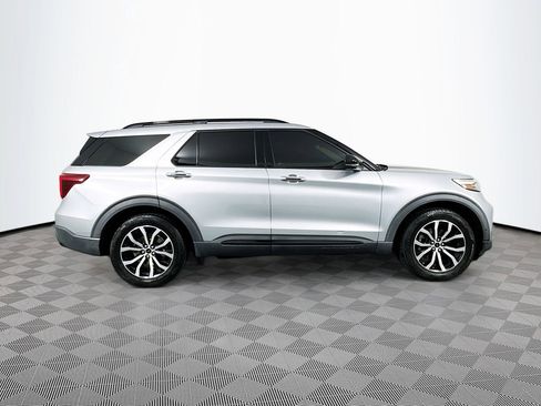 Used 2020 Ford Explorer ST w/ Premium Technology Package image 4