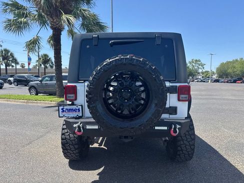 Used 2017 Jeep Wrangler Unlimited Sport w/ Quick Order Package 24S AWD/4WD image 4