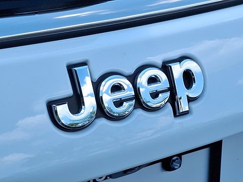 Certified 2023 Jeep Compass Limited w/ Elite Group AWD/4WD image 28