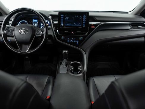 Used 2021 Toyota Camry SE FWD image 9