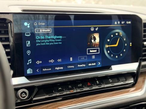 Used 2024 Chevrolet Silverado 1500 LT w/ Z71 Off-Road Package image 14