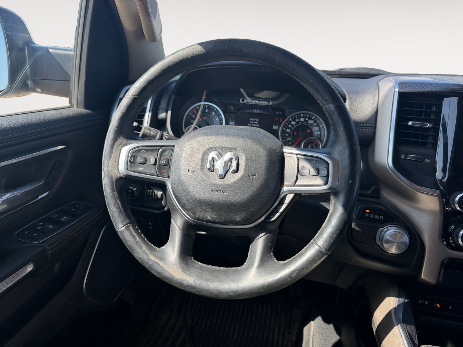 Used 2019 RAM 1500 Laramie RWD image 12