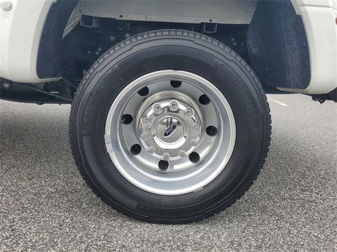 Used 2022 Ford F450 Limited w/ FX4 Off-Road Package image 9