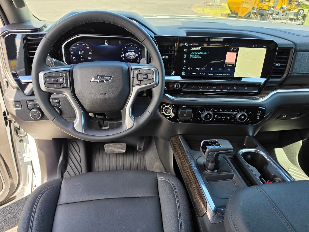 New 2026 Chevrolet Silverado 1500 RST w/ RST All Star Premium Package AWD/4WD image 12