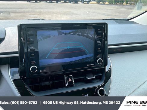 Used 2022 Toyota Corolla LE image 15