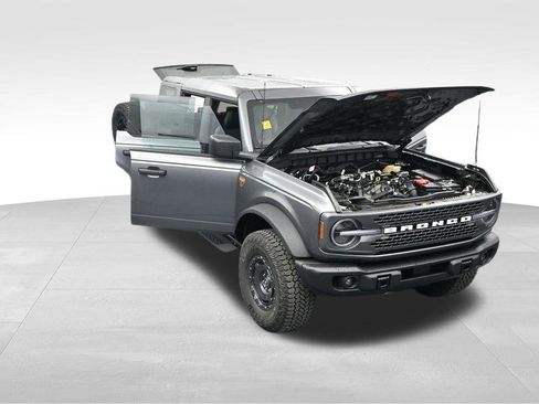 New 2025 Ford Bronco Badlands w/ Sasquatch Package image 57