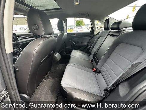 Used 2026 Volkswagen Jetta SE FWD image 13