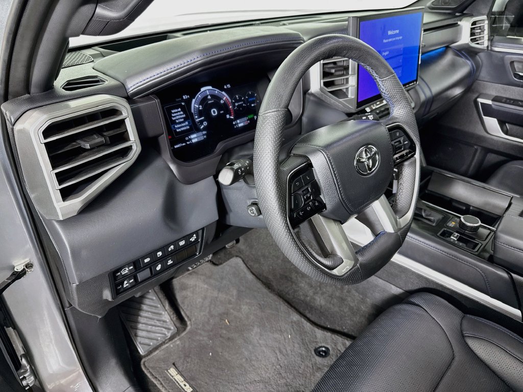 Used 2023 Toyota Sequoia Platinum AWD/4WD image 9