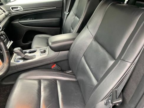 Used 2019 Jeep Grand Cherokee Limited AWD/4WD image 7