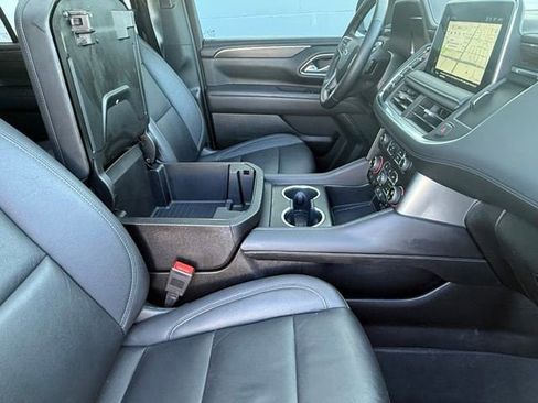 Used 2023 Chevrolet Tahoe Z71 w/ Luxury Package AWD/4WD image 20