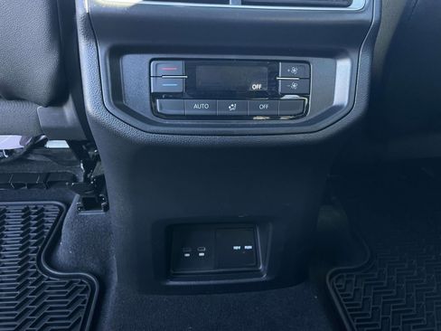 Certified 2026 Volkswagen Atlas Peak Edition AWD/4WD image 13