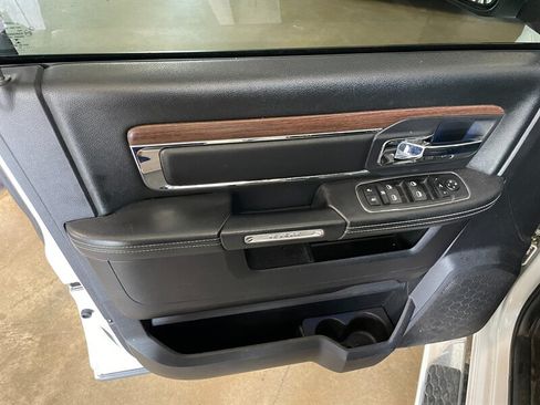 Used 2015 RAM 1500 Laramie w/ Convenience Group AWD/4WD image 23