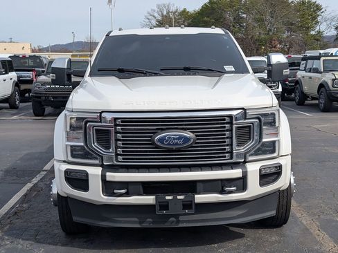 Used 2022 Ford F450 Platinum w/ FX4 Off-Road Package image 5