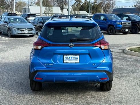 Used 2023 Nissan Kicks SV w/ Interior Electronics Package FWD image 6