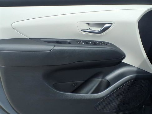 New 2026 Hyundai Tucson SE image 14