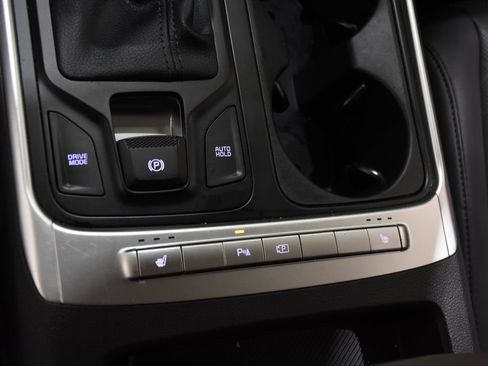 Used 2026 Kia Carnival FWD image 27