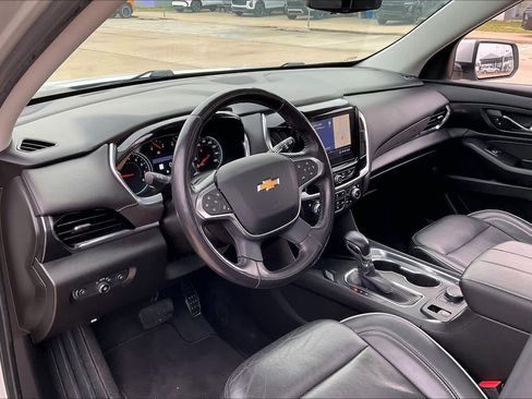 Used 2021 Chevrolet Traverse High Country image 18